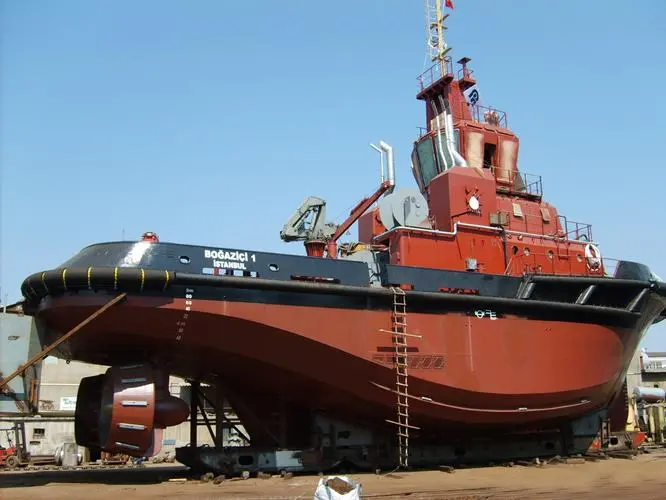 rubber fenders used on tug boat